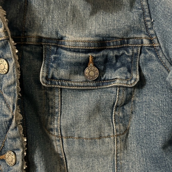 Jolt Jeans Jacket Womens Blue Pockets Full Zip Sherpa Lined Collar Size M - Picture 2 of 5